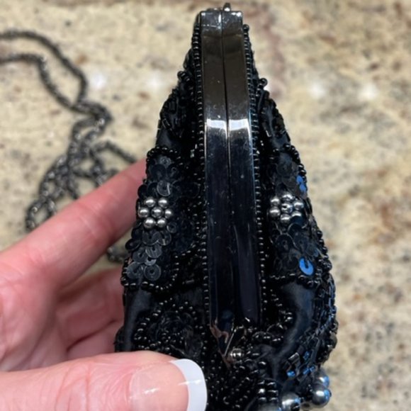 Mini-Purse: Black and Silver Beads, Black Sequins, & Gunmetal Gray Chain Strap - Picture 7 of 15